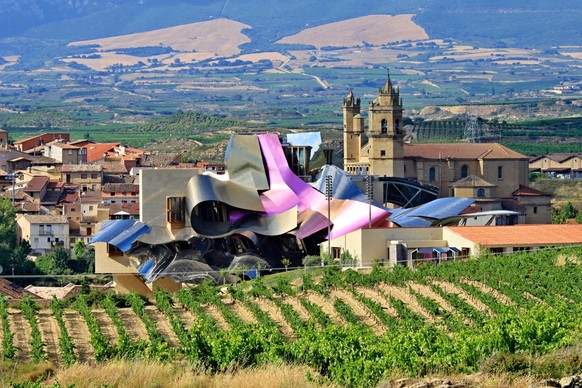 Le domaine Marqués de Riscal a l'air de sortir d'une application IA.