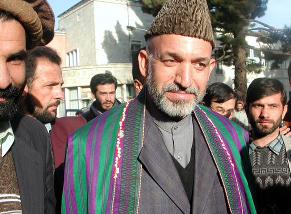 Hamid Karzaï en 2001.