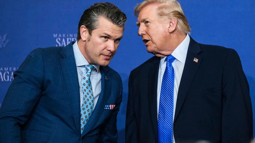 Le ministre de la Défense Pete Hegseth et le président américain Donald Trump: à Washington, on examine actuellement les possibilités d'un déploiement de troupes terrestres en Iran.