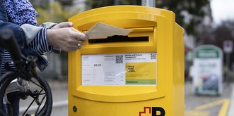 La Poste doit se concentrer sur la livraison du courrier, estime le National