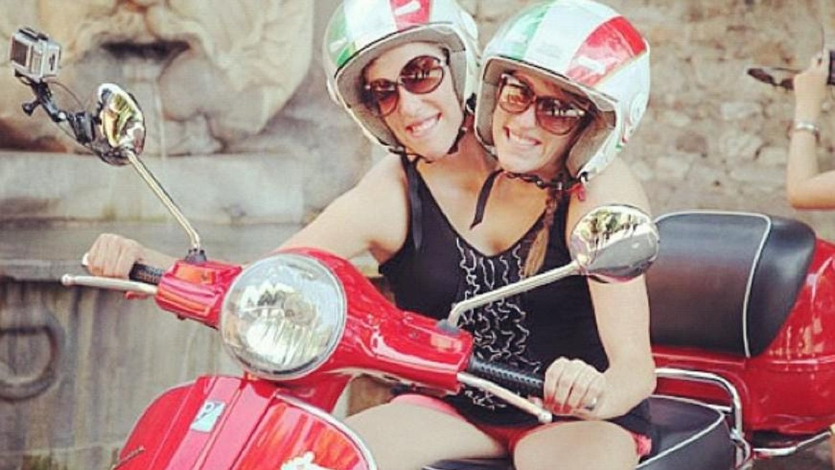 Les Soeurs Siamoises Abby Et Brittany Hensel Voici la vie de Abby et Brittany Hensel, deux jumelles siamoises