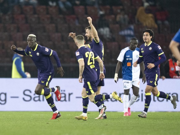 Les joueurs du FC Zurich ont battu leur grand rival au Letzigrund.