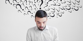 Covid: Le Robert et le Larousse ne sont d'accord sur rien