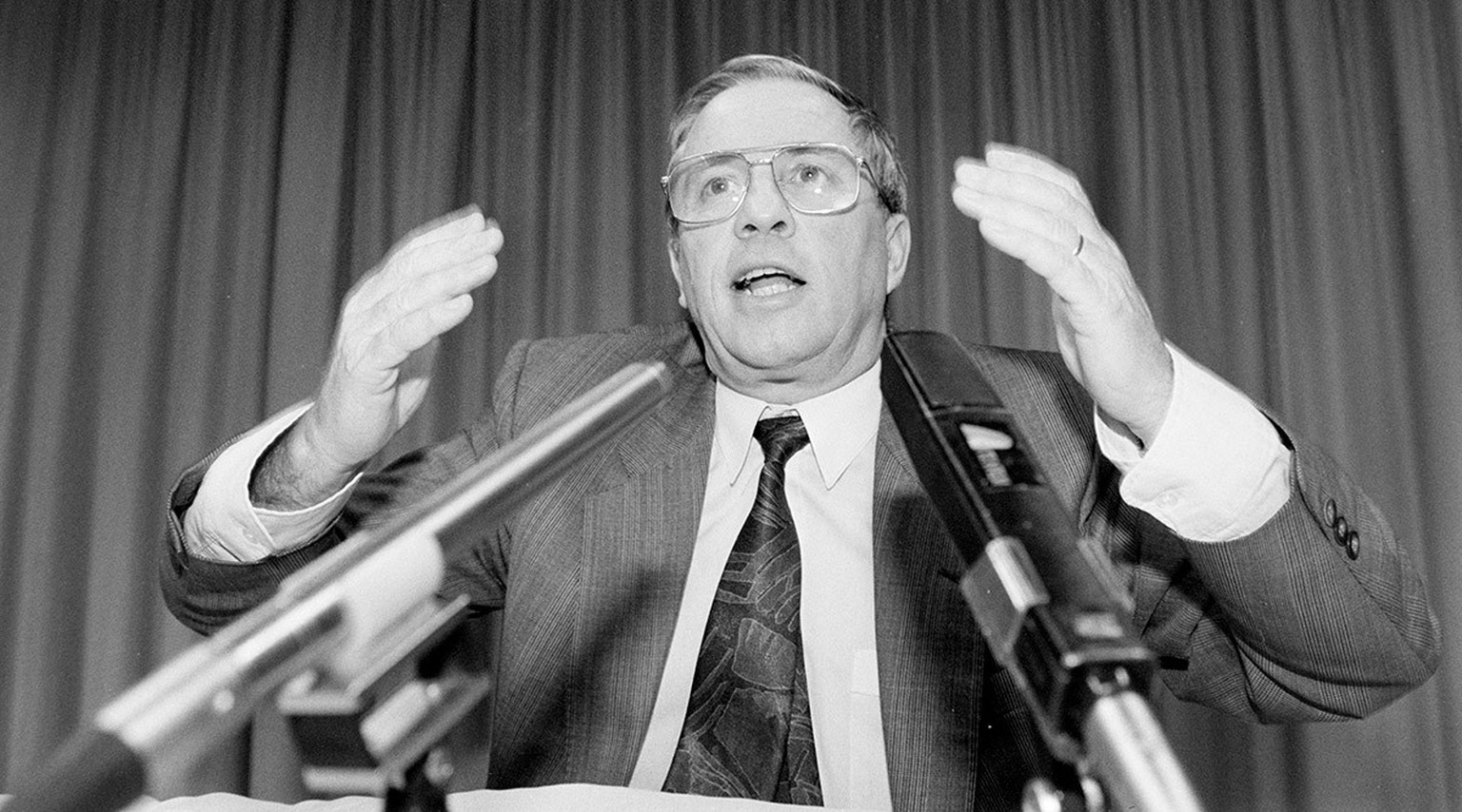 Christoph Blocher, opposant à l’EEE, lors d’une allocution à Fribourg en novembre 1992.
https://permalink.nationalmuseum.ch/101100270