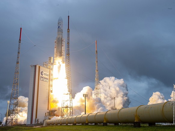 Ariane 5 a lanc