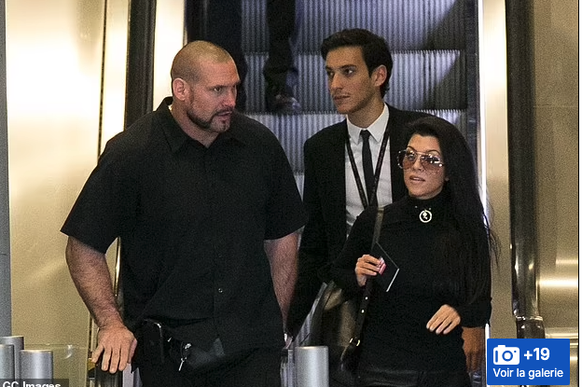 Pascal Duvier, le garde du corps (à gauche), Gary Madar (centre), accompagnant Kourtney Kardashian.