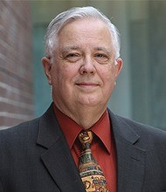 William Butler, spécialiste du droit russe et international.