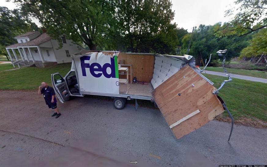 Weird shit on google street view 
https://9-eyes.com/