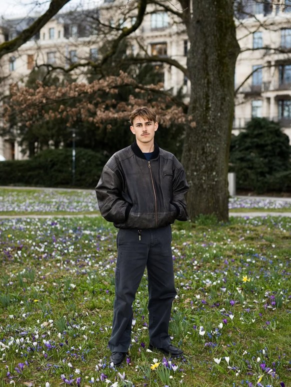 Nelio Biedermann est qualifié comme le Justin Bieber de la littérature suisse.