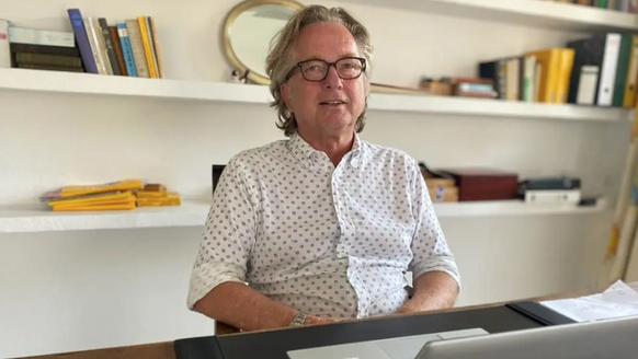 Der Kuoni-Chef in der Workation: Dieter Zümpel in seinem temporären Home Office auf Ibiza.