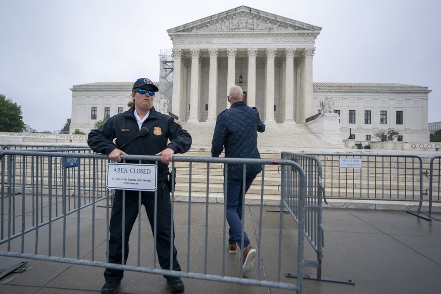 La cour suprême des Etats-Unis est située à Washington, la capitale des Etats-Unis.