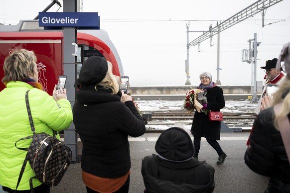 Changement de voie à Glovelier.