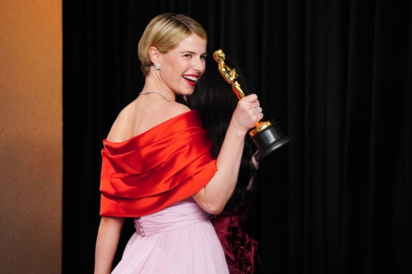 Jessie Buckley, winner of the award for actress in a leading role for "Hamnet," poses in the press room at the Oscars on Sunday, March 15, 2026, at the Dolby Theatre in Los Angeles. (Photo b ...