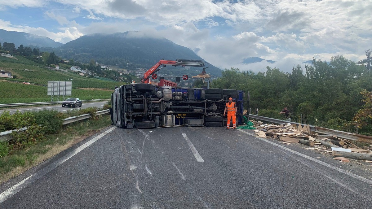 accident-l-autoroute-a9-a-t-bloqu-e-entre-vevey-et-montreux