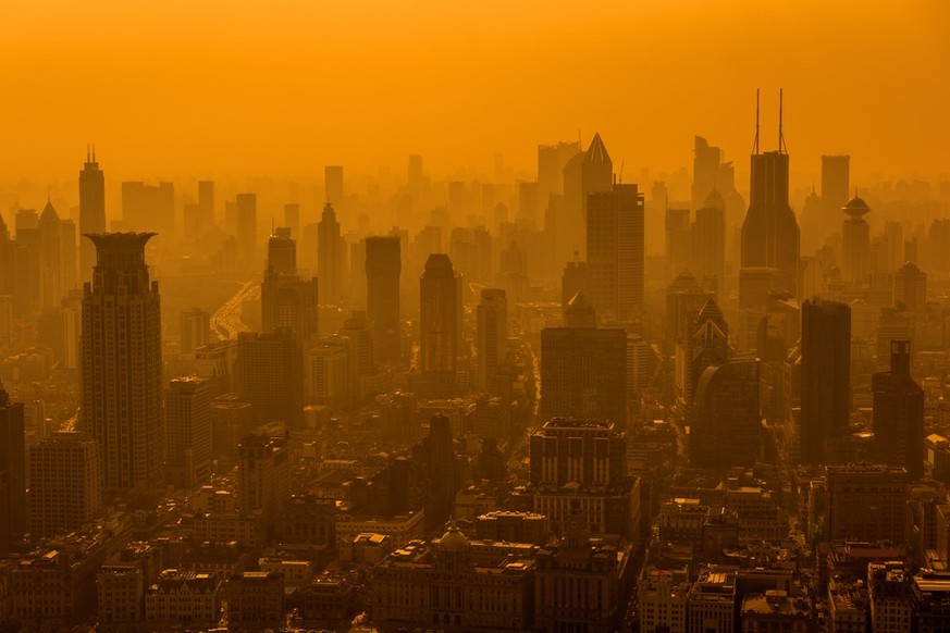 Shanghai prise par le smog.