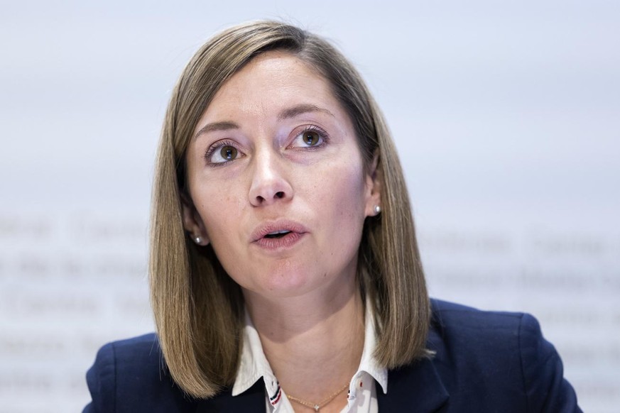 Johanna Gapany, Staenderaetin FDP-FR, spricht waehrend einer Medienkonferenz des Komitees gegen ein radikales Verbot von Tierversuchen, am Montag, 10. Januar 2022, in Bern. (KEYSTONE/Peter Klaunzer)