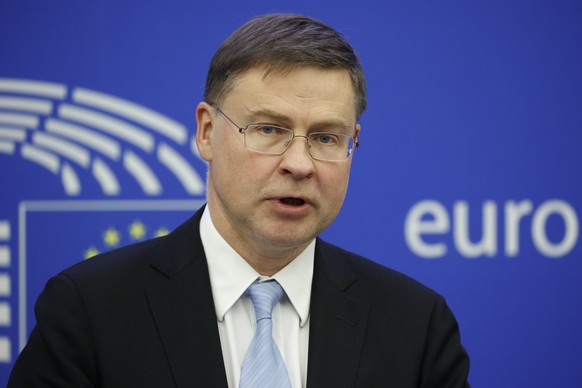 epa10578597 European Commissioner for Trade Valdis Dombrovskis holds a press conference on &#039;the reform of the bank crisis management and deposit insurance&#039;, at the European Parliament in Str ...