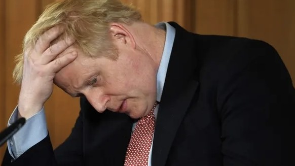 Boris Johnson, en 2020, à peine sorti des soins intensifs après son infection au Covid-19.