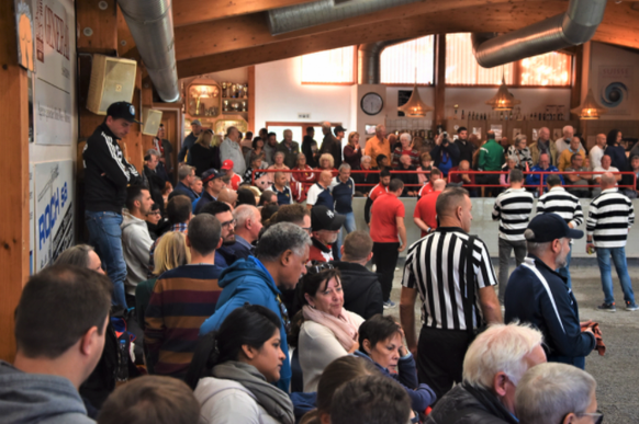 Le boulodrome de Montreux était bien rempli le week-end passé, comme ici lors des derniers matchs du tournoi.