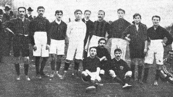 Les rossoneri lors de la saison 1908-1909.