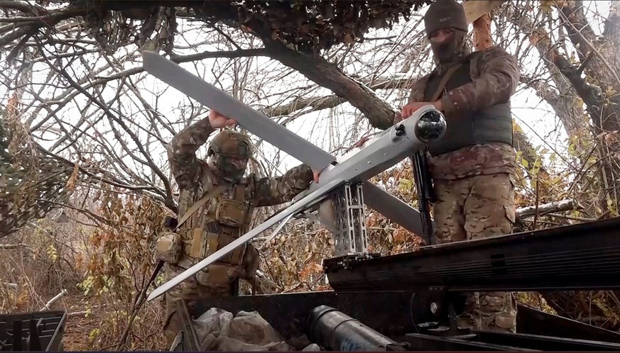 Elle tourne en rond dans le ciel jusqu&#039;à ce qu&#039;une cible soit trouvée: la «munition vagabonde» russe Lancet.