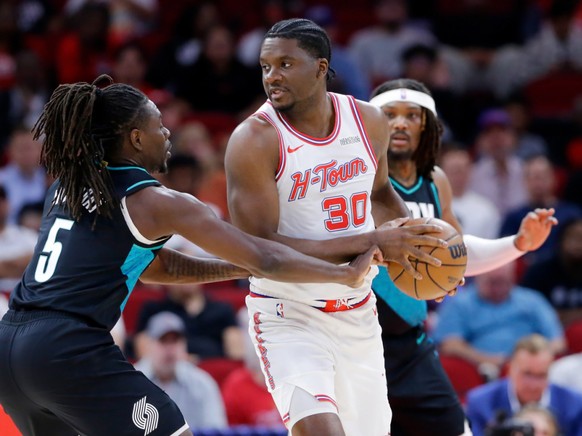 Clint Capela et Houston battus