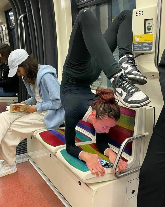 Gens dans le metro: Lustige und absurde Bilder aus dem Strassenbahn-Leben in Paris