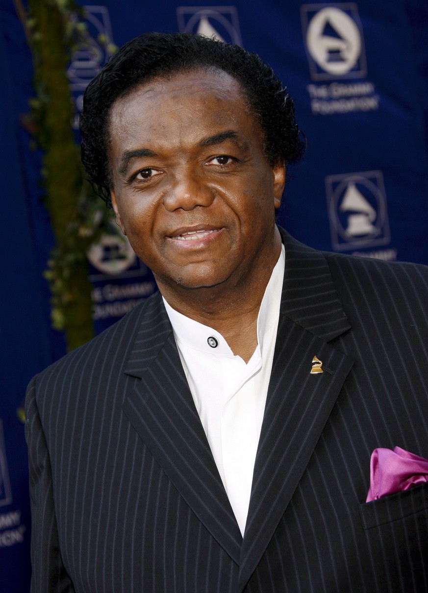 epa10112344 (FILE) - US producer/songwriter Lamont Dozier arrives for the Grammy Foundation Starry Night Benefit in Los Angeles, USA, 12 July 2008 (reissued 09 August 2022). Dozier died at the age of  ...