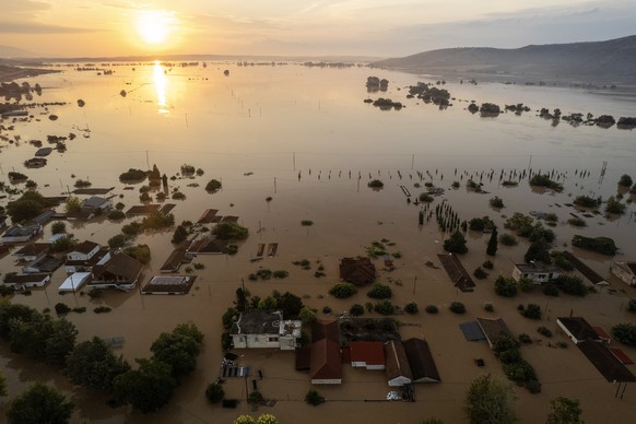epaselect epa10847869 A drone view shows a flooded village at sunrise, in Piniada village, near Trikala, in the Thessaly region, after storm &#039;Daniel&#039; swept across central Greece, 08 Septembe ...