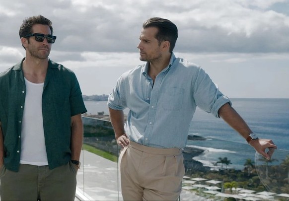 Henry Cavill et sa Master Control Chronograph Calendar, au début de In The Grey (2026).