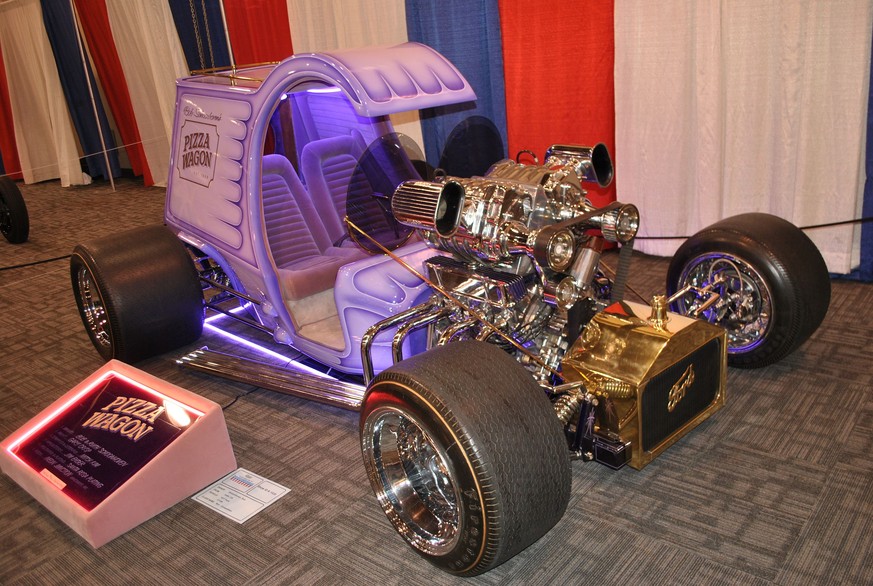 http://bangshift.com/bangshift1320/bangshift-2013-photo-highlight-reel-scott-liggetts-big-year-of-shows-races-bonneville-and-cruising-across-the-country/ george barris red baron pizza wagon