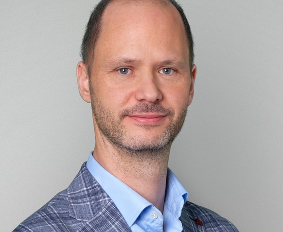 Reto Vögeli est météorologue et directeur général du service météorologique suisse MeteoNews.