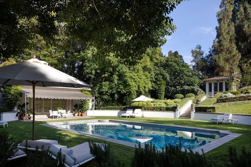 Angelina Jolie vient de vendre son immense propriété de Los Feliz, à Los Angeles, autrefois habitée par le réalisateur Cecil B. DeMille.