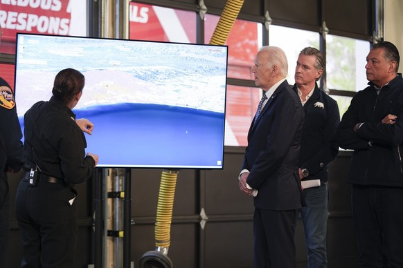 Joe Biden dans une caserne de Santa Monica