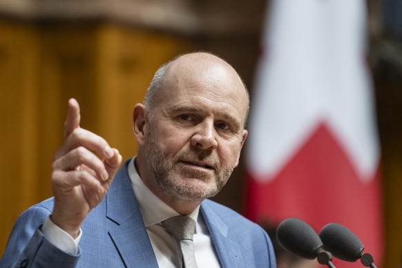 Thomas Hurter, SVP-SH, spricht fuer die Kommission zum Weiterbetrieb des Kampfflugzeugs Tiger F-5 der Schweizer Armee, an der Sommersession der Eidgenoessischen Raete, am Donnerstag, 13. Juni 2024 im  ...