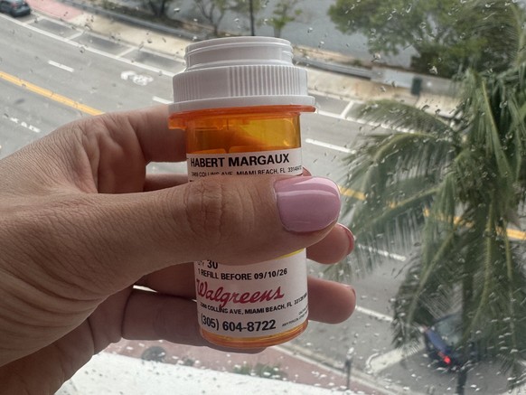 C’est une histoire d’allergie. De médocs «par la bouche». Et de promos médicales. Plongez avec moi dans le monde merveilleux des soins aux Etats-Unis, où les urgences se vivent comme une attraction to ...