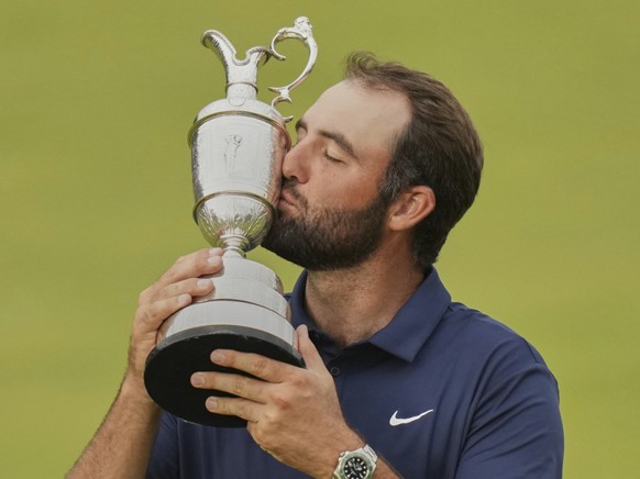 Scottie Scheffler a remporté pour la première fois le British Open.