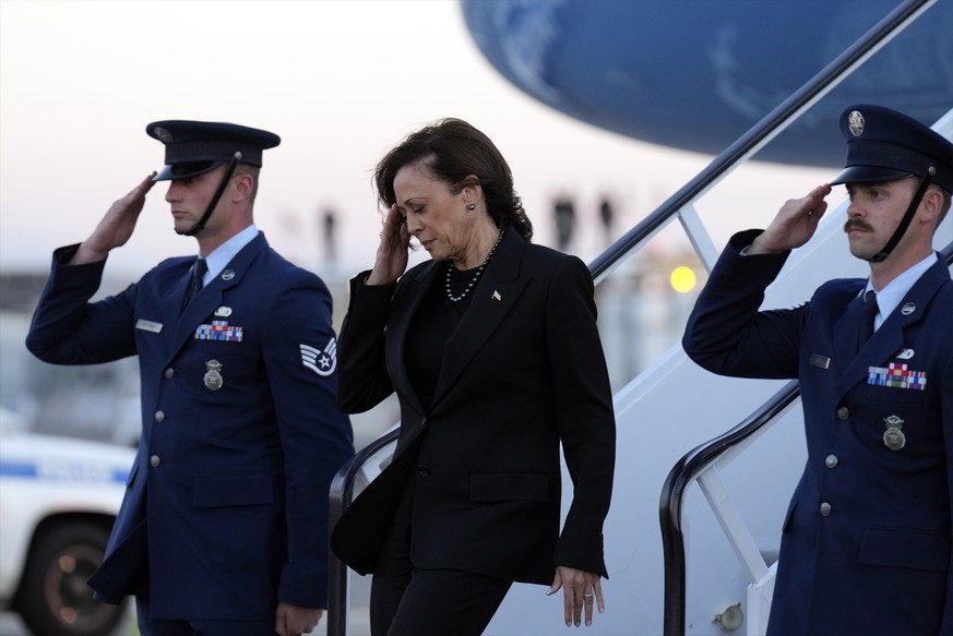Democratic presidential nominee Vice President Kamala Harris arrives at LaGuardia Airport, Monday Oct. 7, 2024, in New York. (AP Photo/Jacquelyn Martin)
Kamala Harris