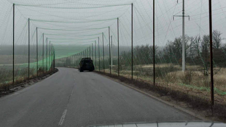 Un tunnel filet contre les drones.