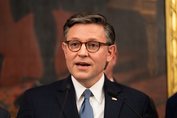 House Speaker Mike Johnson, R-La., speaks to members of the media at the U.S. Capitol, Thursday, Jan. 22, 2026, in Washington. (AP Photo/Allison Robbert)
Congress Budget