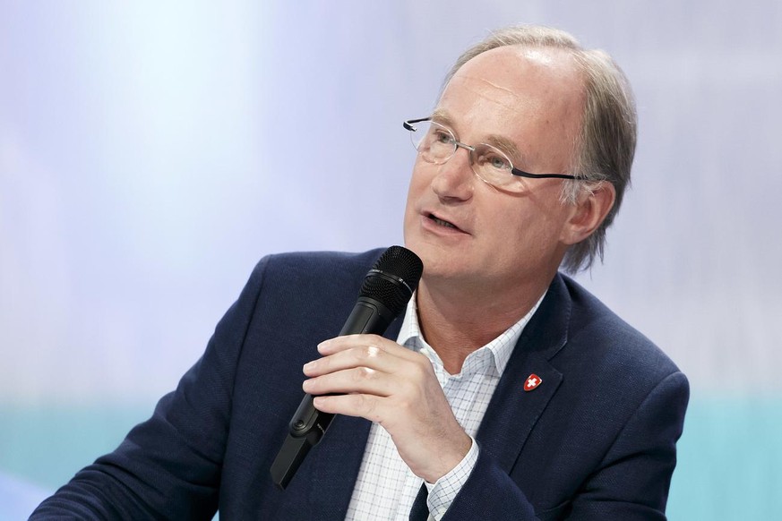 Yves Nidegger, candidat UDC (GE) pour le Conseil national, s'exprime sur le plateau de l'emission speciale "Election 2019" de la RTS au studio 4 de la RTS, lors de la journee des E ...