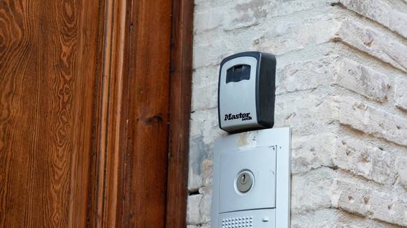 L&#039;Italie interdit les boites à clé d&#039;Airbnb en visant les terroristes et la mafia
