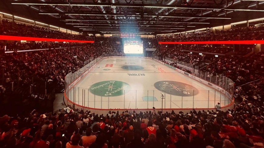 La patinoire lausannoise un soir de match à l'extérieur.