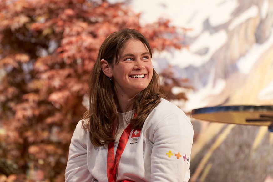 Ehrung der Gemeinde Diemtigen f�r die Sportlerinnen Fabienne Wenger und No�mie Wiedmer 19.04.2024, Ehrung der Gemeinde Diemtigen f�r die Sportlerinnen Fabienne Wenger und No�mie Wiedmer, Schule Diemti ...