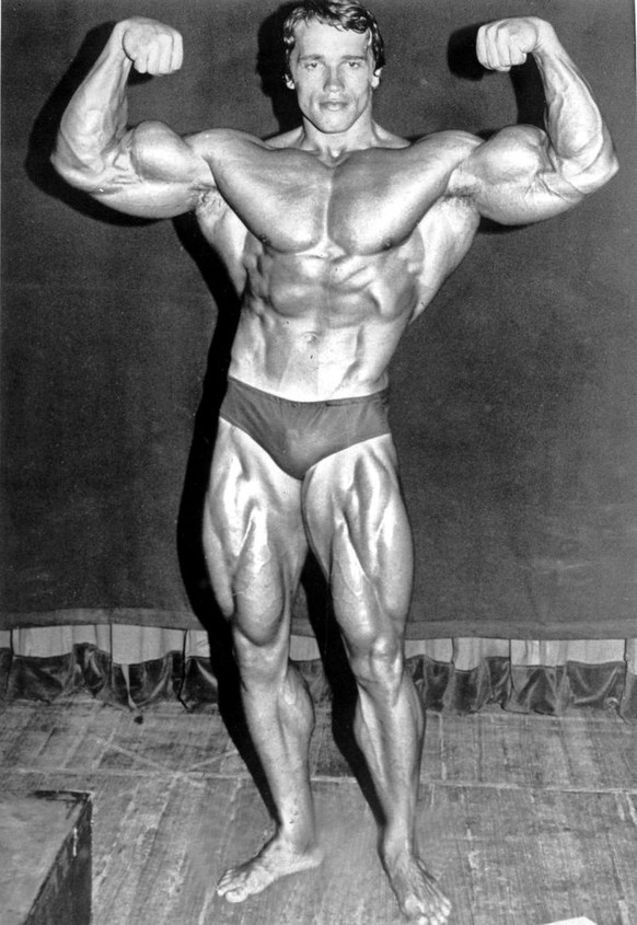 Arnold Schwarzenegger en 1974 lors d'une compétition.
