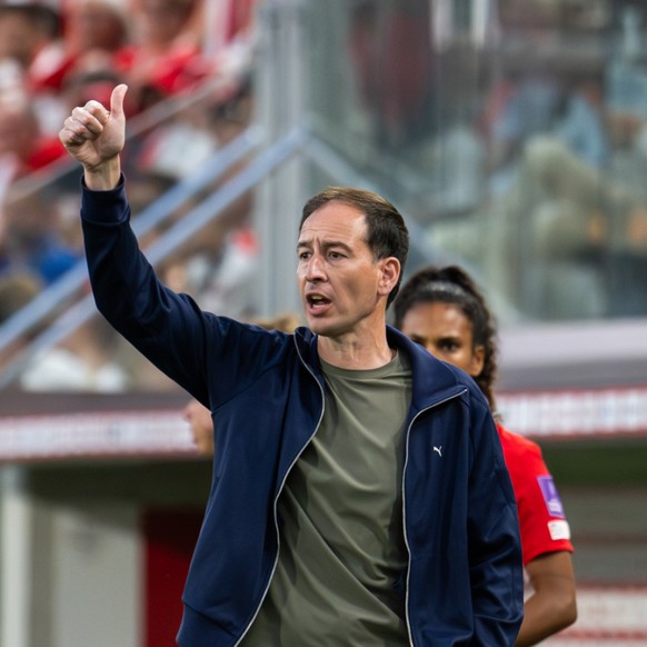 Rafel Navarro a assisté à une bonne performance de ses joueuses
