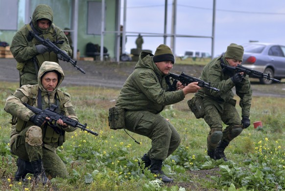 Des conscrits reçoivent une formation dans la région de Rostov.