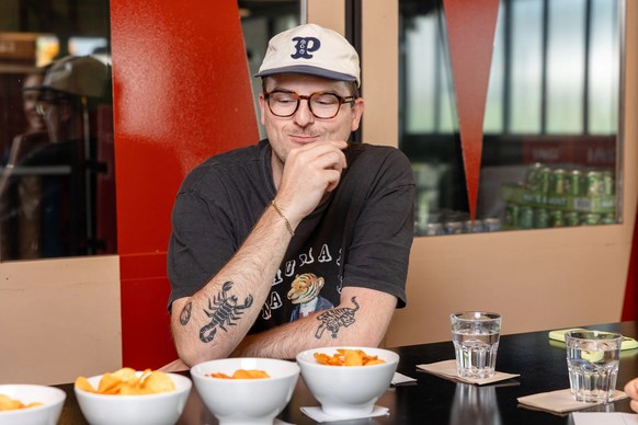 Noah Bachofen reconnaît immédiatement les chips de Zweifel.