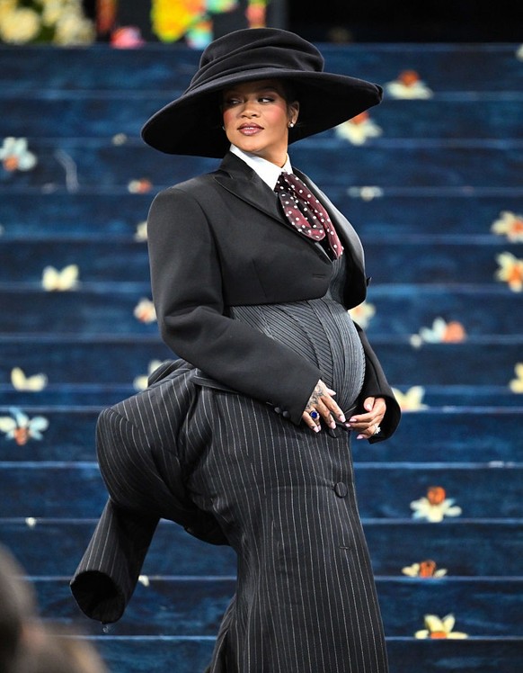 NEW YORK, NEW YORK - MAY 05: Rihanna attends the 2025 Met Gala Celebrating "Superfine: Tailoring Black Style" at The Metropolitan Museum of Art on May 05, 2025 in New York City. (Photo by Ja ...