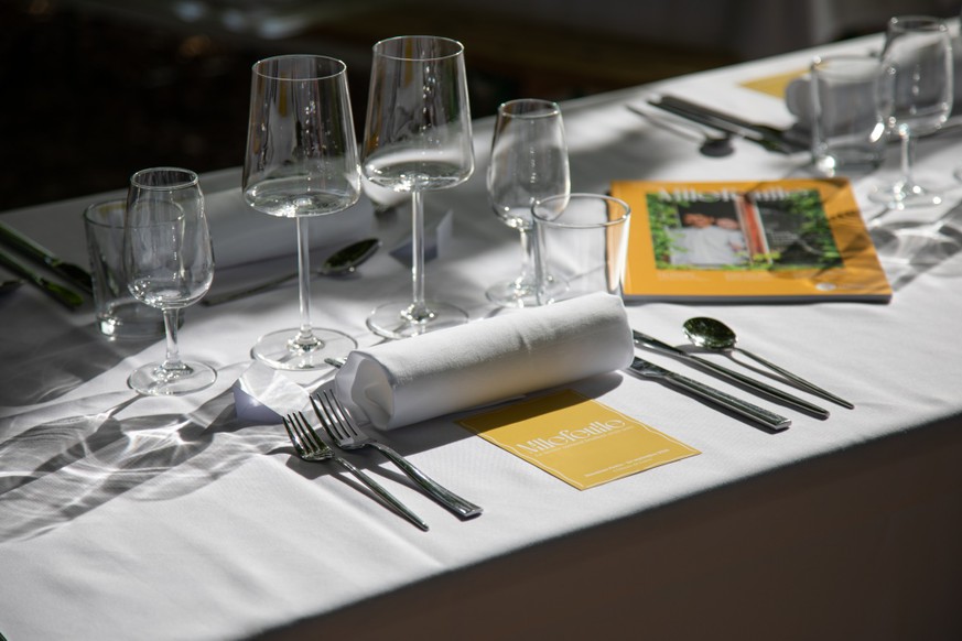 Les repas gastronomiques sont organisés directement chez des artisans et producteurs romands.